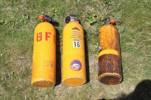 lot 664 image: Lot of (3) Scott Compressed Breathing Air Tanks 2216-PSI