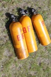 lot 668 image: Lot of (3) Scott Compressed Breathing Air Tanks 2216-PSI
