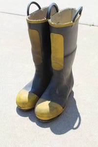 lot 675 image: Ranger Shoe-Fit Natural Rubber Boots Size 10