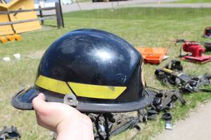lot 686 image: Kevlar Fire Helmet Black with logo Baldwin TWP N.E. Sherburne