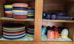 lot 16 image: Contents of Kitchen Cupboard Fiestaware
