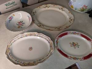 lot 17 image: Vintage China, (3) Platters and a Bowl