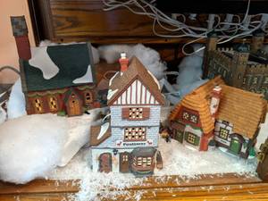 lot 41 image: Lot of Dept. 56 Heritage Village Buildings and Accessories (4 of 7)