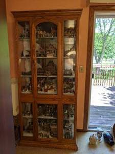 lot 43 image: 6 Shelf Oak and Glass Display Hutch 74x35x15