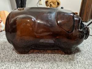 lot 54 image: Vintage Libbey This Little Pig Went to Market 5 Gal. Amber Glass Piggy Bank