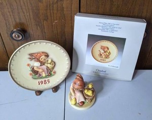 lot 228 image: Vintage Hummel 1985 Chick Girl Plate with Matching Figurine