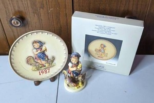 lot 232 image: Vintage Hummel 1987 Feeding Time Plate with Matching Figurine
