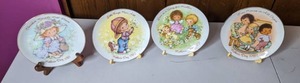 lot 248 image: (4) Vintage Avon Mothers Day Collectible Plates 1981-1984