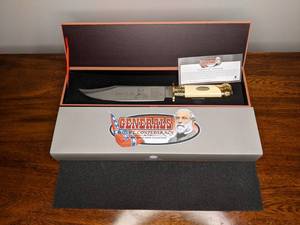lot 68 image: Robert E. Lee Generals of the Confederacy Bowie Knife Collectors Edition