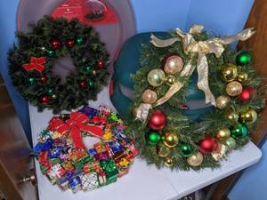lot 396 image: (3) Decorated Christmas Wreaths