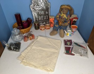 lot 365 image: Tablecloth, Candles, Various Holiday Items