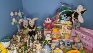 lot 385 image: Easter Decor Extravaganza