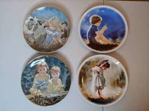 lot 157 image: Lot of (4) Collectors Vintage Porcelain Plates Hamilton and Zolan