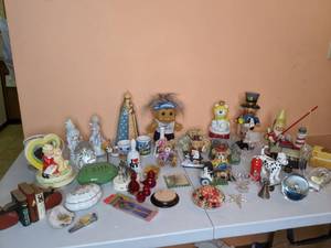 lot 160 image: Large Assortment of Misc. Knick Knacks and Figurines