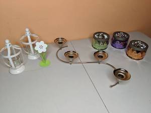 lot 139 image: Lot of Partylite Candle Holders and Decor