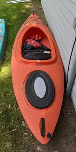 lot 360 image: Future Beach Fusion 124 104 Kayak