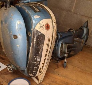 lot 420 image: Vintage Evinrude Outboard Motor