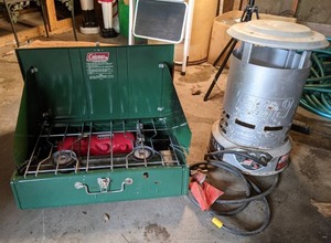 lot 434 image: Coleman Camp Stove and Portable Heater