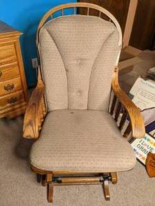 lot 183 image: Vintage Wood Glider with Cushions
