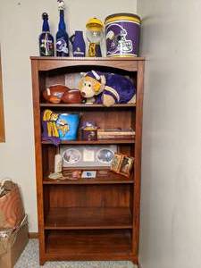 lot 89 image: Tall Bookshelf (Bookshelf ONLY)