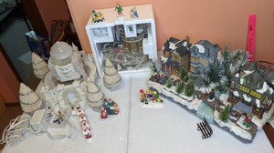 lot 303 image: Collectible Christmas Buildings and Figurines See photos