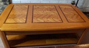 lot 352 image: Pop-Up Coffee Table with Inlaid Top