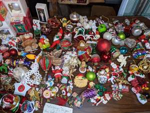 lot 250 image: Huge Lot of Christmas Ornaments Some Vintage & Collectible See photos