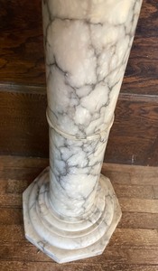 lot 27 image: Marble Pedestal