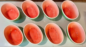 lot 52 image: 8 Watermelon Bowls