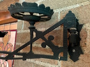 lot 67 image: Wall Mount Lantern Holder