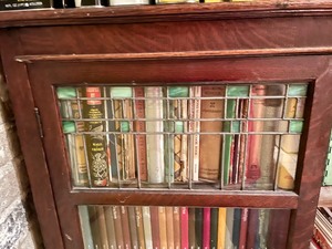lot 81 image: Antique StainedLeaded Glass Mission Style Cabinet
