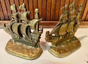 lot 106 image: Brilliant Brass