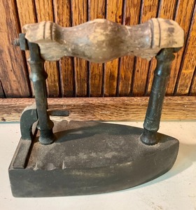 lot 130 image: Antique Irons