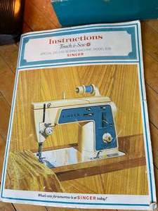 lot 201 image: Vintage Singer Touch and Sew Sewing Machine