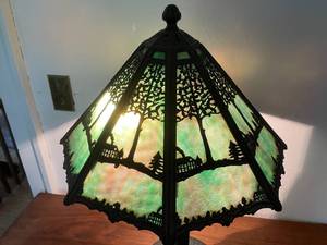 lot 218 image: Vintage Stained Glass Lamp