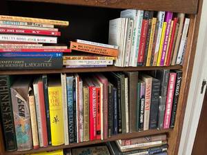 lot 227 image: Book Lot