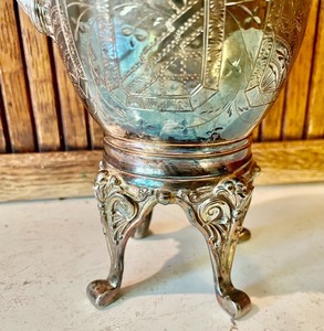 lot 186 image: Toronto SP Company Quadruple Plate Footed Pitcher