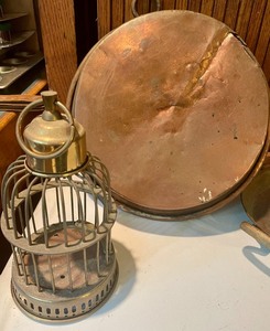 lot 173 image: Mixed Metal Decor and Utensils
