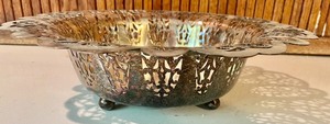 lot 175 image: Lovelace Footed Silver Plated Bowl