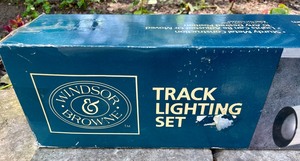 lot 297 image: Windsor and Browne Track Lighting Set