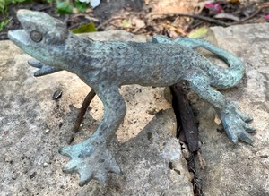 lot 290 image: Metal Frog, Cactus and Lizard