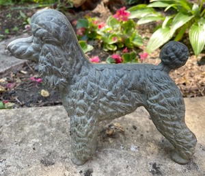 lot 287 image: Metal Giraffe, Poodle and Unicorn