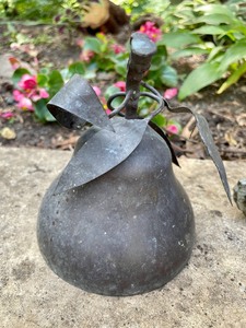 lot 284 image: Metal Decor