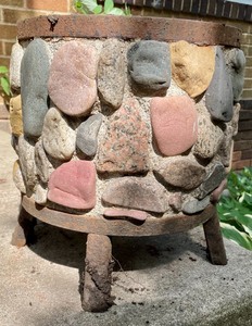 lot 346 image: Rock Encrusted Planter