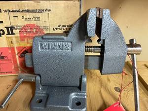 lot 242 image: Wilton Flip Grip Bench Vise
