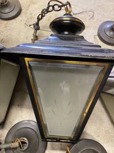 lot 251 image: 4 Ceiling Mount Lanterns