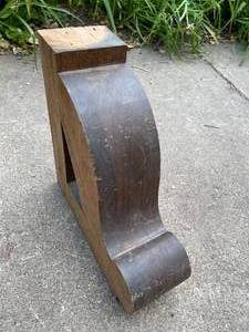 lot 256 image: Abstract Wooden Art PieceArchitecture Piece