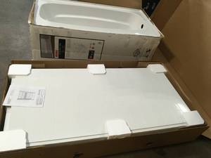 Lot of Bath Tub and Bath Wall Set see pictures