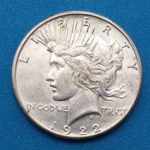 lot 11 image: 1922-S Peace Silver Dollar, High Grade