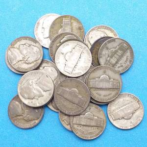 lot 43 image: 23 War Nickels, 35% Silver